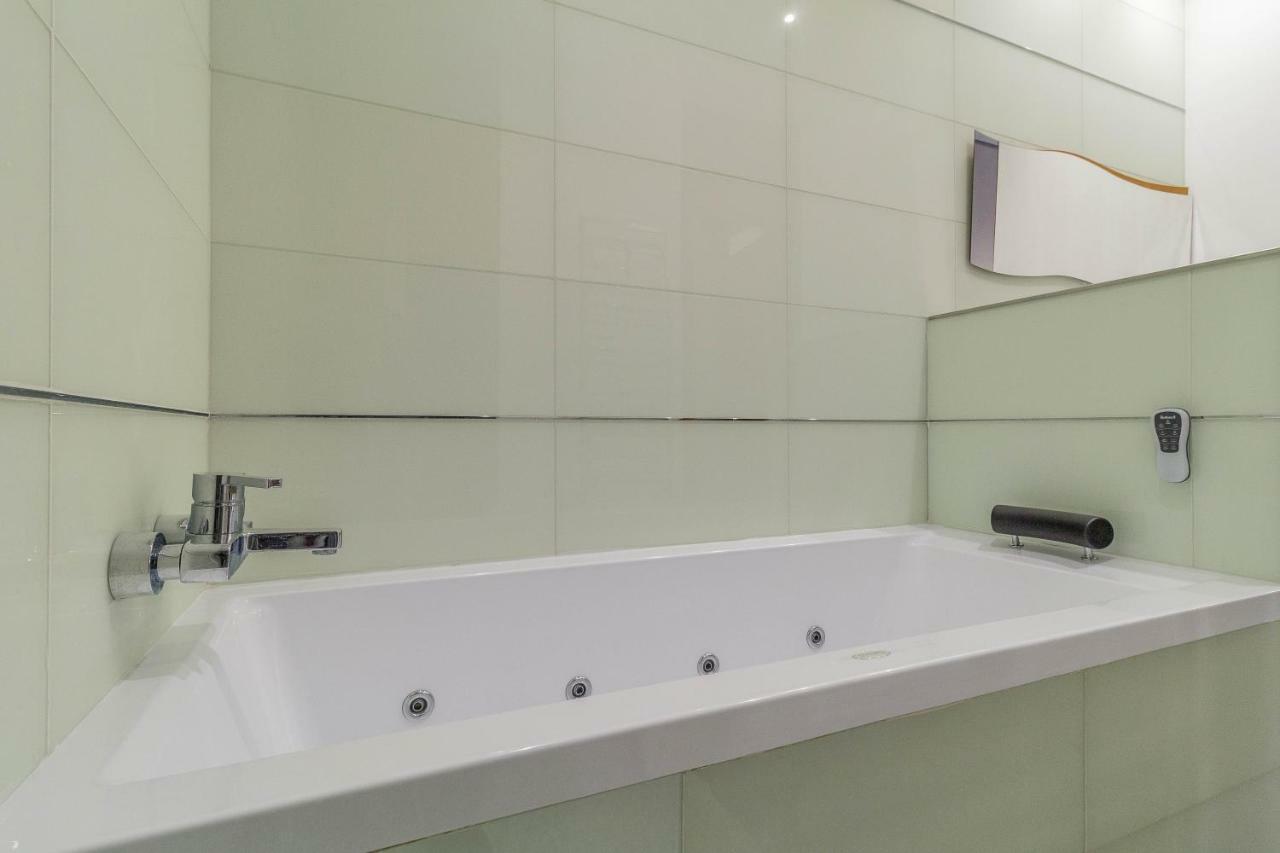 Vlvilla - Villa De Lujo En Valencia Con Piscina Privada Y Sala De Cine Burjassot Zewnętrze zdjęcie